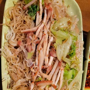 Steamed rice noodle with bbq pork