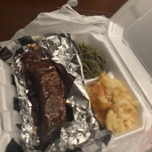 Ribs, Mac and cheese, green beans