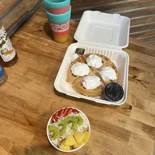 Waffle and reef bowl
