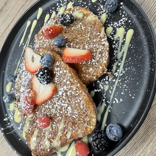 Creme brûlée French Toast