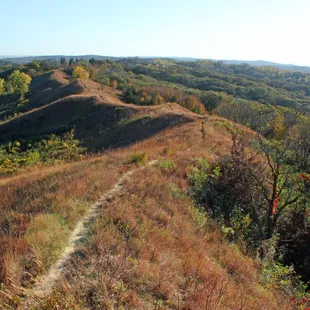 Hiking trail to the South.