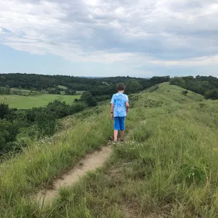 Walking from the outlook along the ridge
