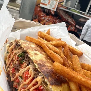 Supreme Crunch Wrap Combo