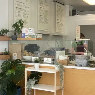 sushi and sashimi, interior