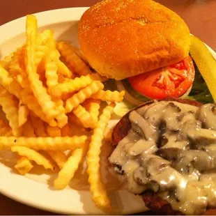 Buffalo burger w/Swiss &amp; mushrooms