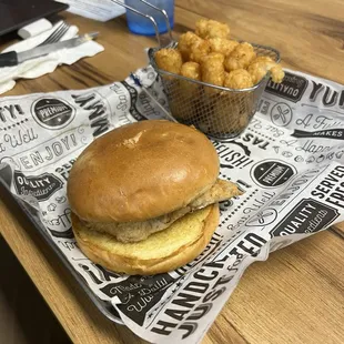 Crispy Chicken Sandwhich