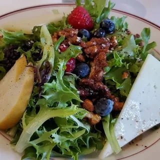 Pear Berry Salad