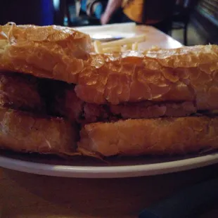 Shrimp po&apos; boy