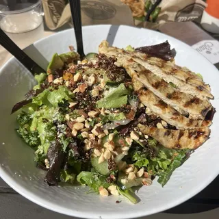 Kale Quinoa Crunch Salad