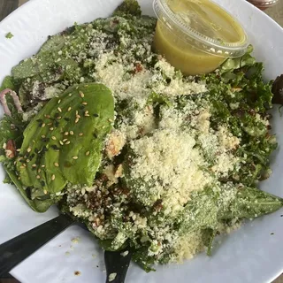 Kale Quinoa Crunch Salad