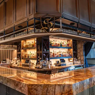 Cocktail Bar In Fresno