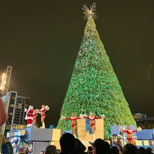 Tree lighting