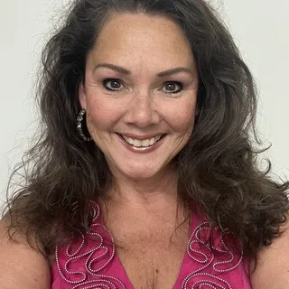 Tracey G.