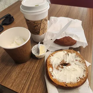 Cinnamon raisin bagel with cream cheese (they toasted it for me too), matcha green tea, and pup cup