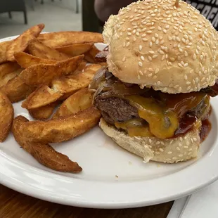 DOUBLE patty?  Are you kidding me?  AND porkbelly? Meat eaters paradise