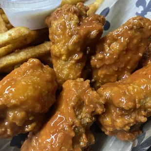 Station Wings