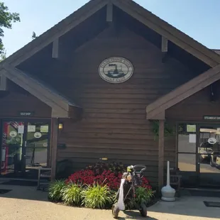 Entrance to Pro Shop &amp; Restaurant