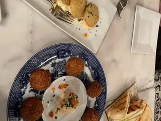 The White Dog Bistro