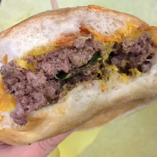 Jalepeno stuffed burger, pretty juicy patty!! Yum!