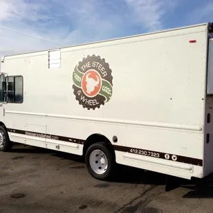 a white food truck
