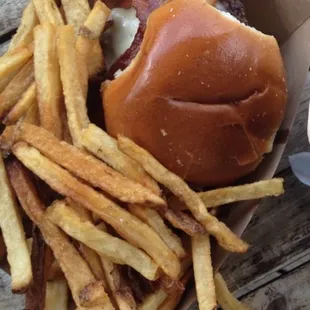 The French Lieutenant&apos;s Burger