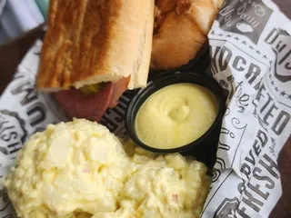 Jerry’s Dockside Bar & Grill