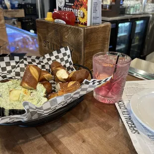 Spinach dip with pretzel bites are amazing app and all apps are $6!!