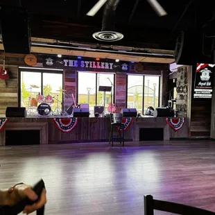 ramen and noodles, interior