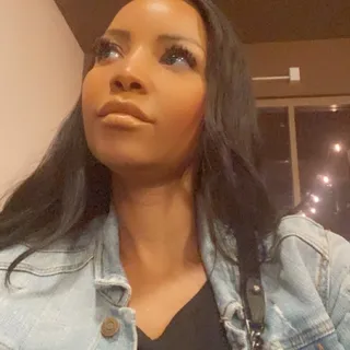 Kira S.