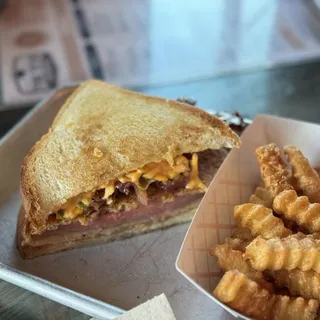 George's Bologna Sammich