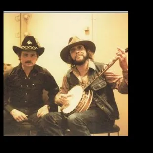 Gerald Murray and Hank Jr Nashville 1980's geraldmurraymusic.com talked to your buyer yesterday about Darryl Worley nice /great facility.