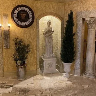 Prelude to the entrance.... Beautiful