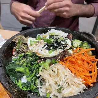 Galbi Dolsot Bibimbap