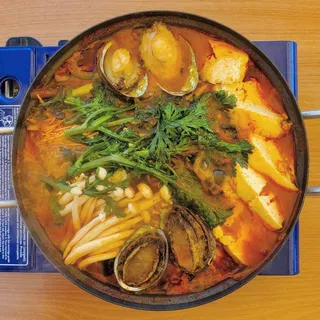 HP3. Tofu Seafood Hot Pot