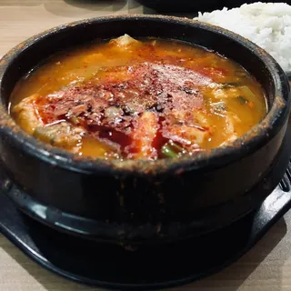 V5. Vegetarian Vegetable Soft Tofu Soup