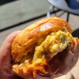 Breakfast sandwich