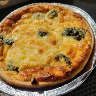 Broccoli and cheese quiche