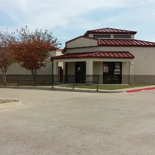 The Storage Company at Everhart front office.  Come on in, Edna &amp; Gabriel, would like to show you around.
