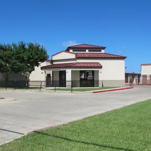 Office hours are Monday-Friday 9:00 a,m,-5:00 p.m. and Saturday 9:00 a.m.-2:00 p.m.