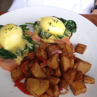Salmon Benedict