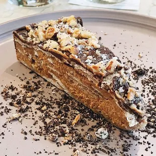 Dulce de leche bolacha cake