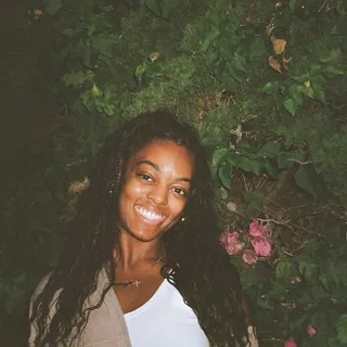Lindsey H.