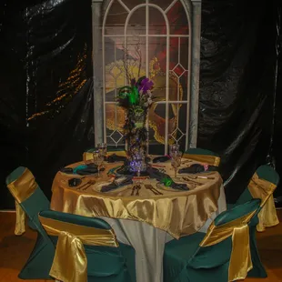 Black backdrop and added the poster windows