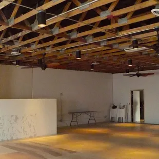 High ceilings with fans.