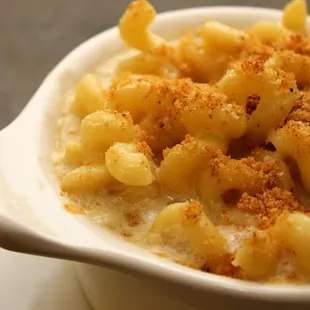 a bowl of macaroni and cheese