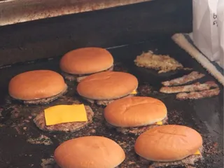 Jim's Jumbo Burger