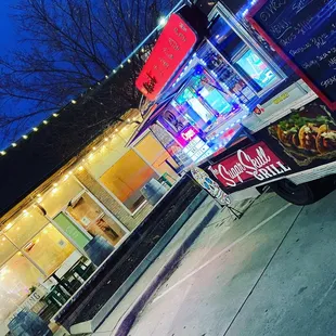 the outside of the restaurant