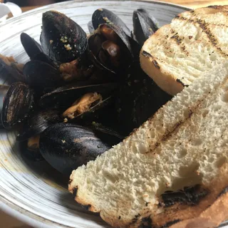 Steamed Mussels