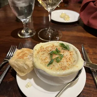 French Onion Soup,,, Excellent. Lots of onion.