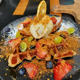 The Croffle with everything...